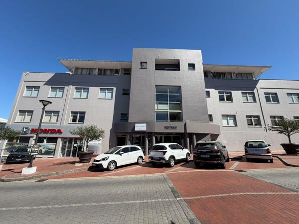 141 m² Commercial space