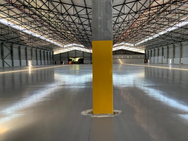 8 000 m² Industrial space
