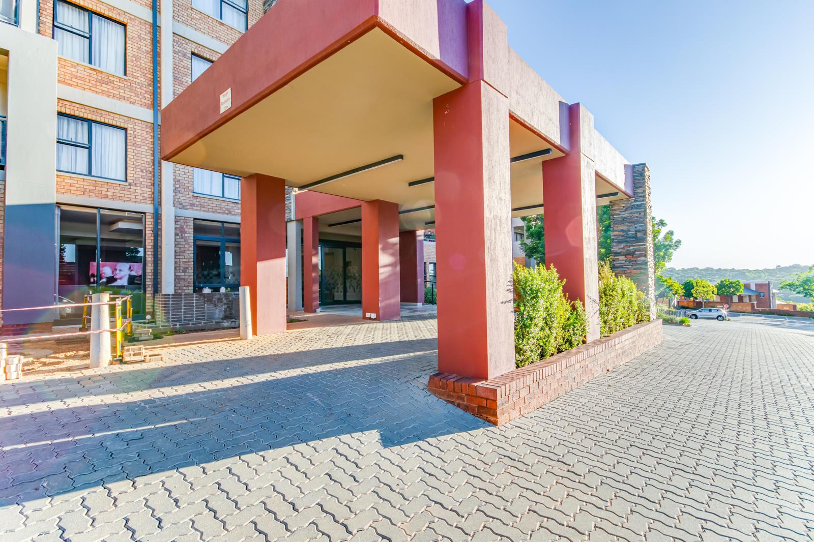 2 Bedroom Apartment in North Riding AH