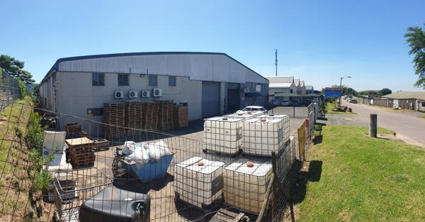 705 m² Industrial space
