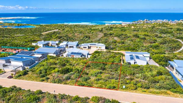 833 m² Land