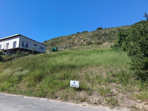 875 m² Land