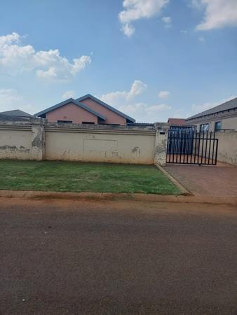 2 Bedroom House