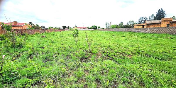 2 231 m² Land