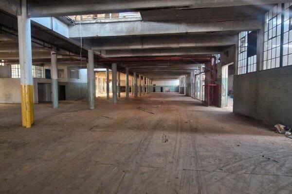 2 000 m² Industrial space