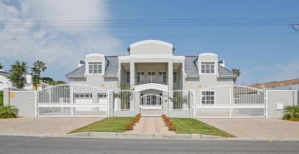 7 Bedroom House