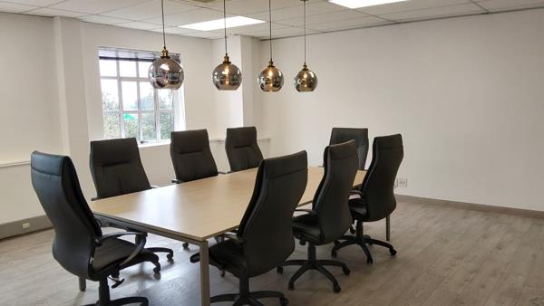 245 m² Commercial space
