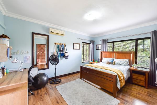 5 Bedroom House