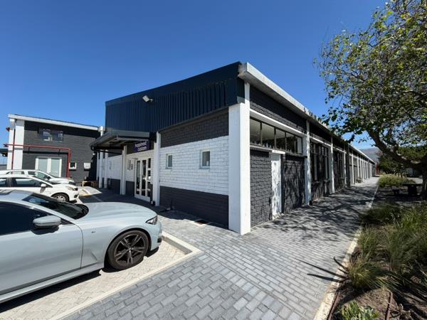 637 m² Industrial space