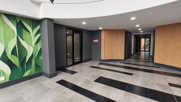 270 m² Office Space