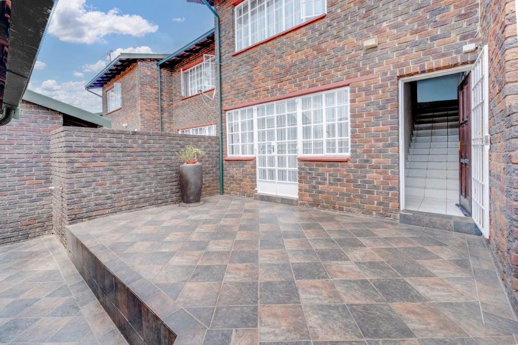 2 Bedroom Townhouse