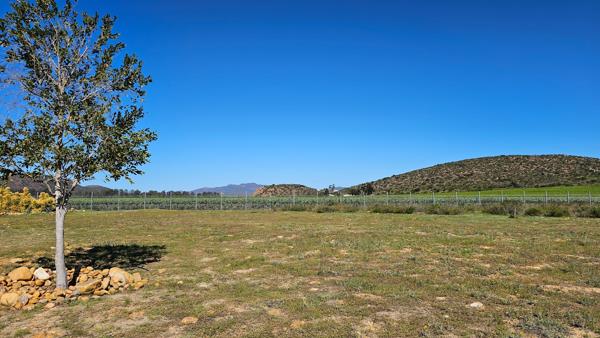 730 m² Land