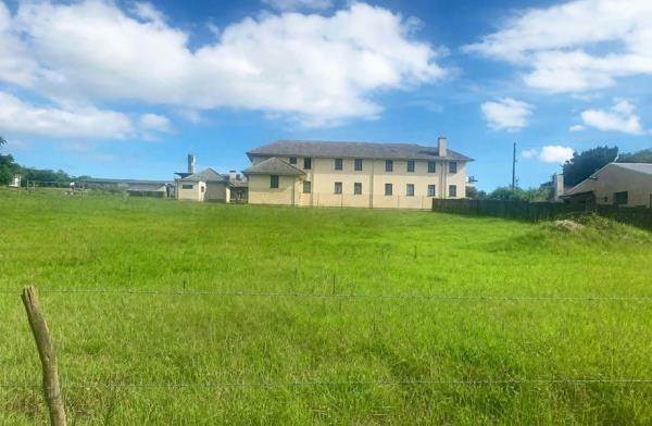 895 m² Land