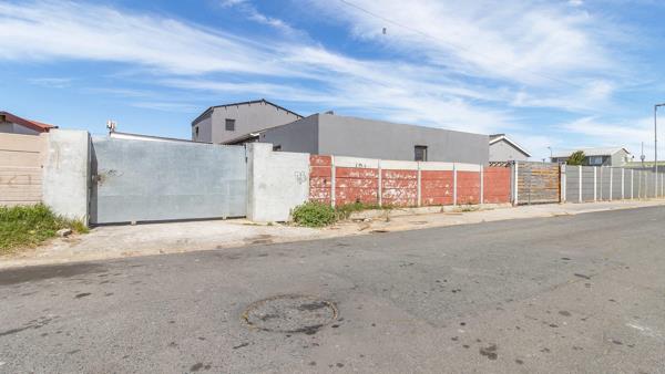 12 Bedroom House