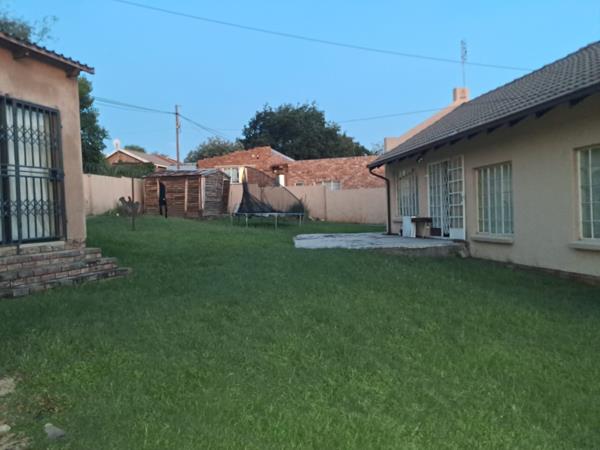 2 Bedroom House