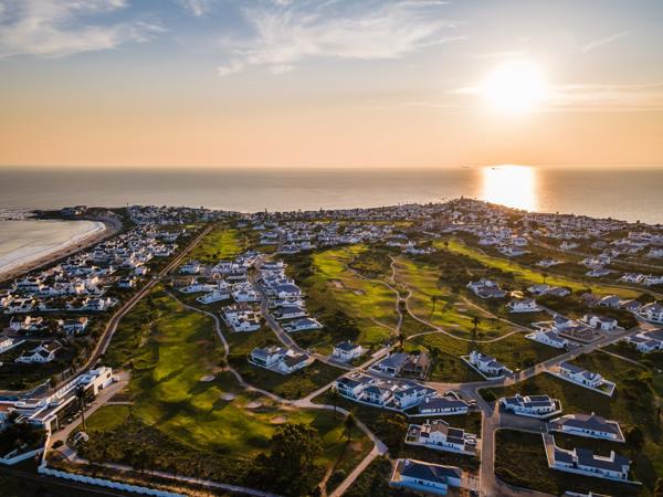 318 m² Land
