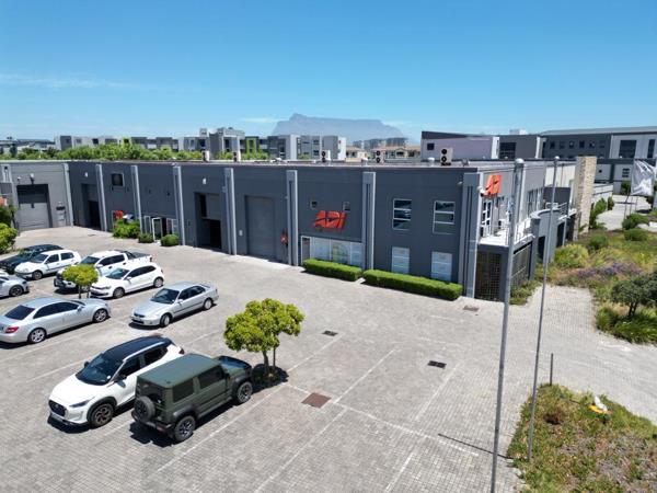 350 m² Commercial space