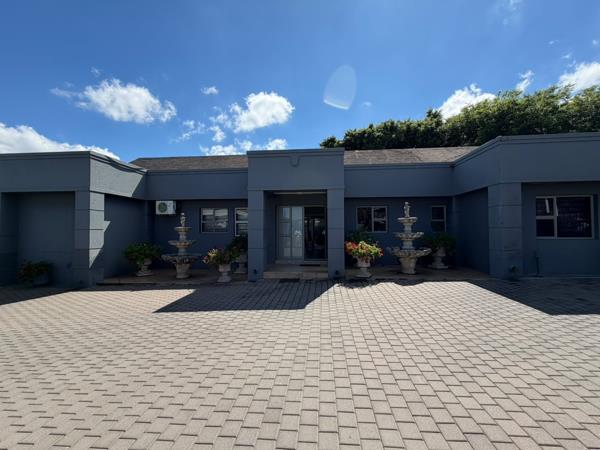 351 m² Commercial space