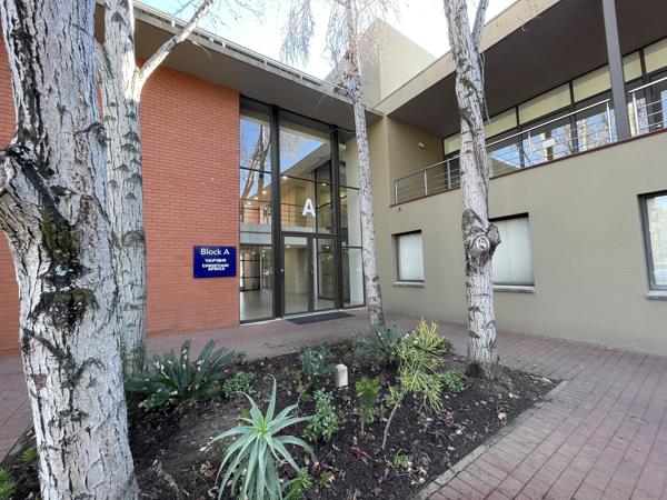 332 m² Commercial space