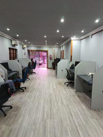 120 m² Commercial space