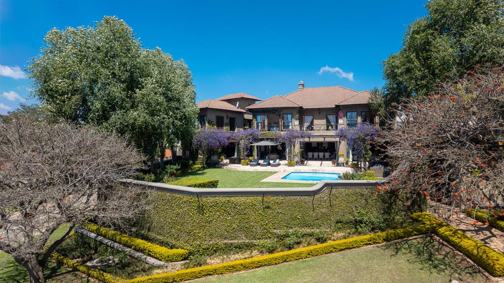 5 Bedroom House
