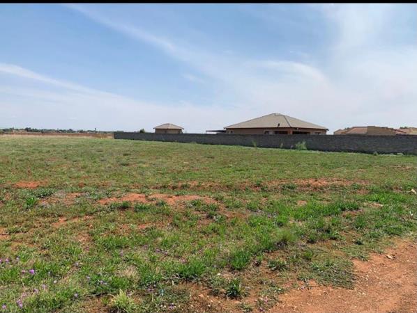 2 931 m² Land