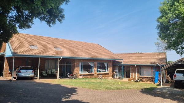5 Bedroom House