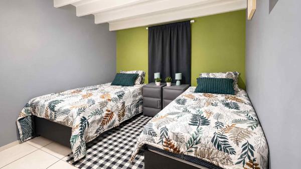 8 Bedroom Apartment