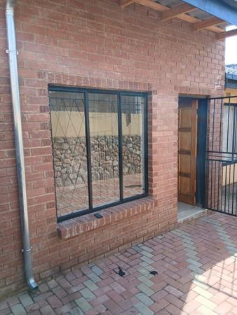 1 Bedroom House