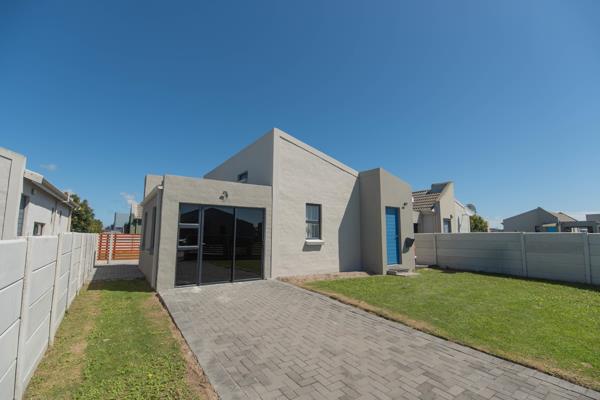 2 Bedroom House