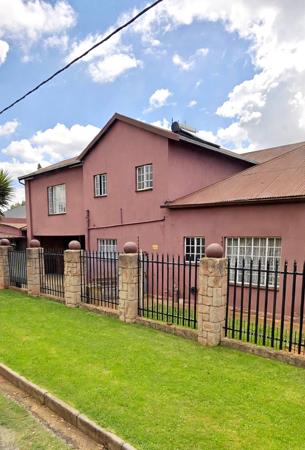 5 Bedroom House
