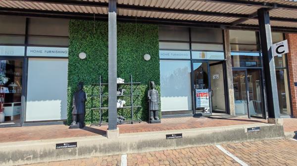360 m² Retail Space