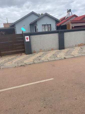 2 Bedroom House