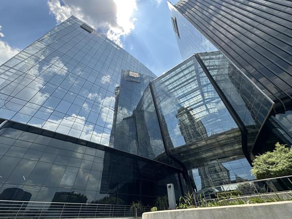 300 m² Commercial space