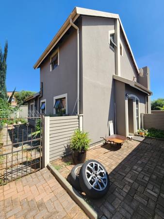3 Bedroom Townhouse