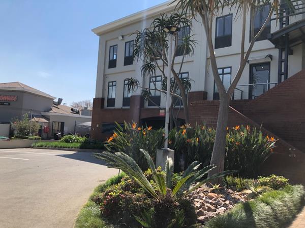 619 m² Commercial space