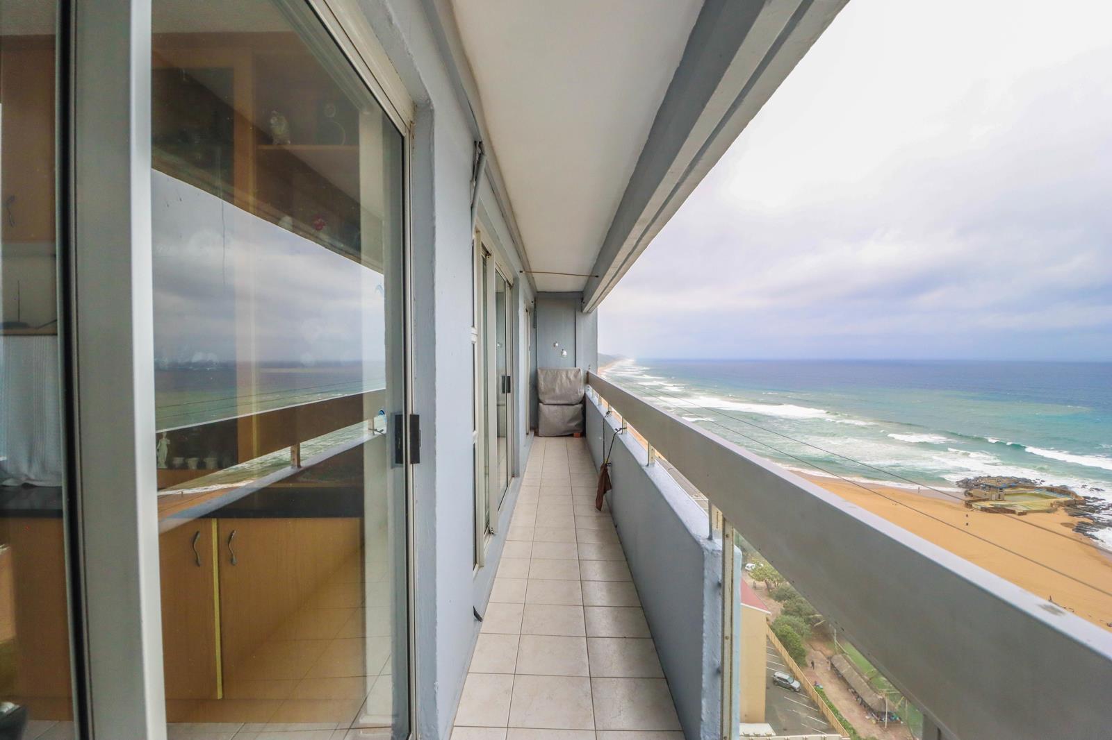 2 Bedroom Apartment in Amanzimtoti