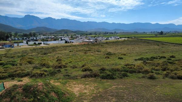609 m² Land