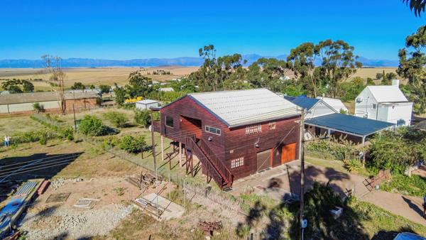 2 Bedroom House