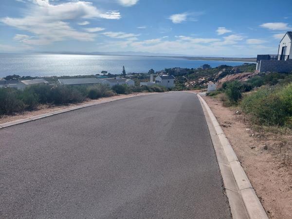 405 m² Land