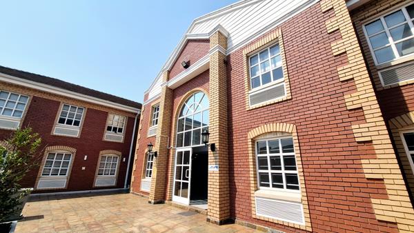 348 m² Commercial space
