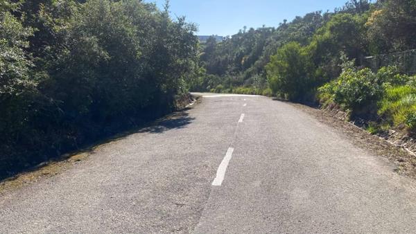 1 048 m² Land