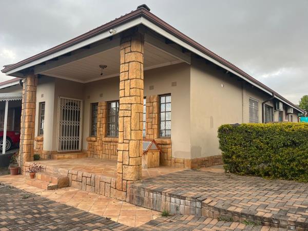 7 Bedroom House