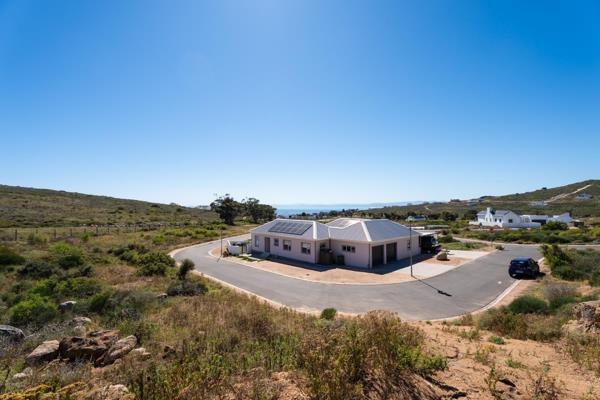 445 m² Land