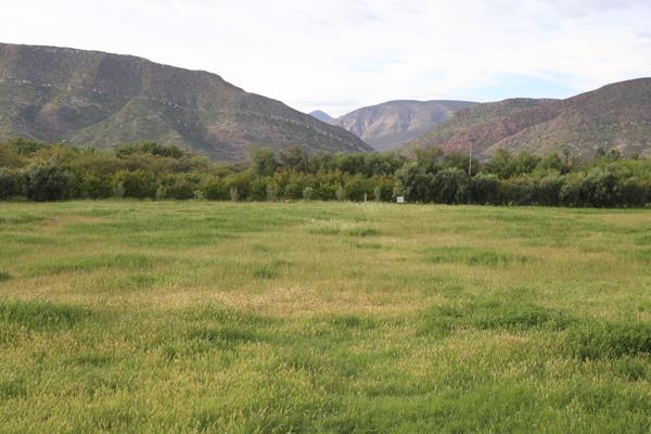 1.9 ha Land