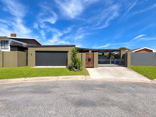 5 Bedroom House