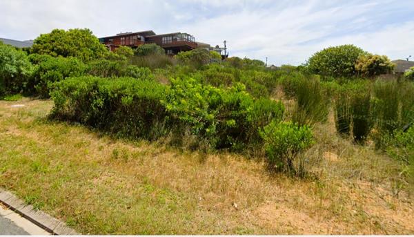 769 m² Land