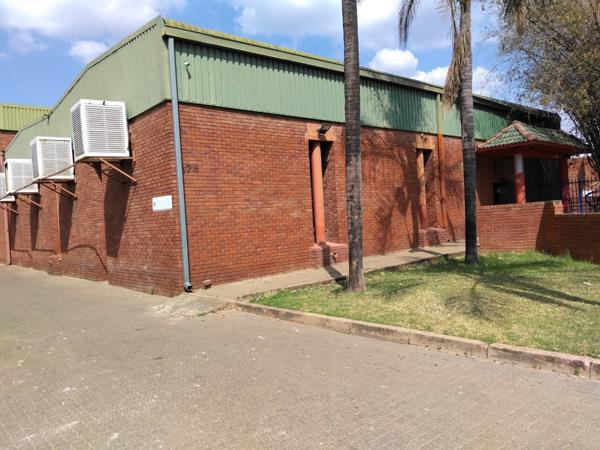 1 005 m² Commercial space