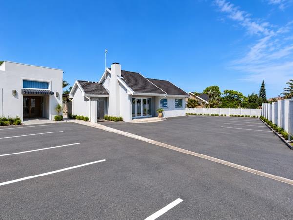 373 m² Commercial space