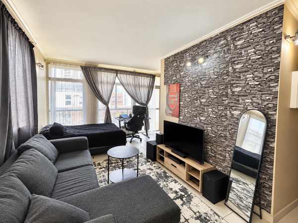 Studio Apartment